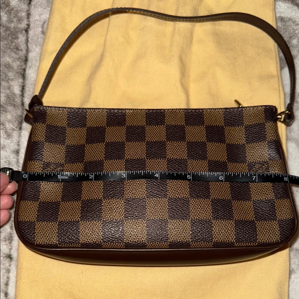 AUTHENTIC Louis Vuitton 2002 Navona Clutch - Picture 12 of 14